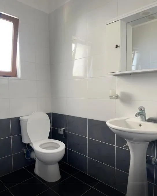 Berti Apartments Saranda Arnavutluk
