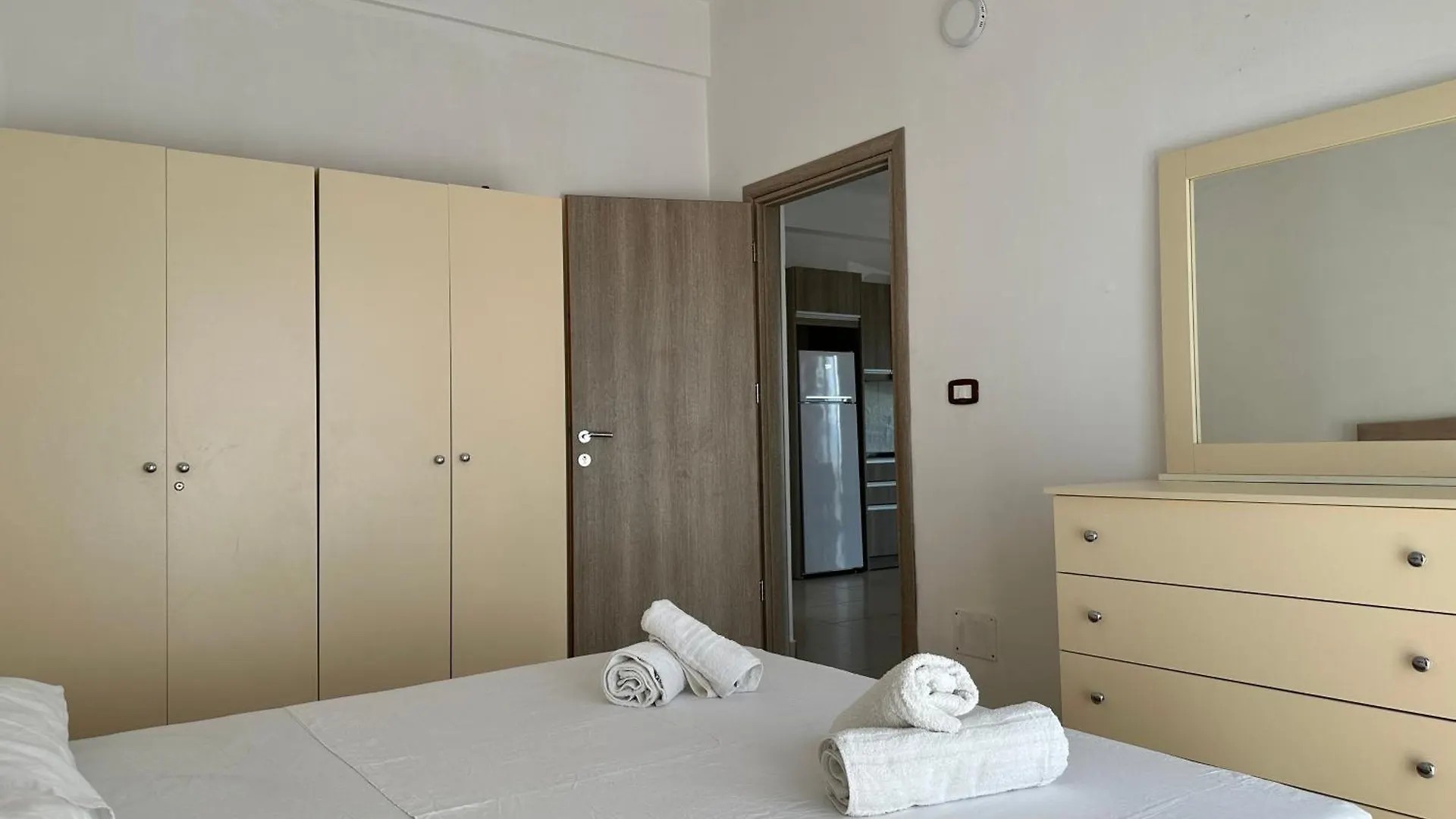 Berti Apartments Saranda Arnavutluk